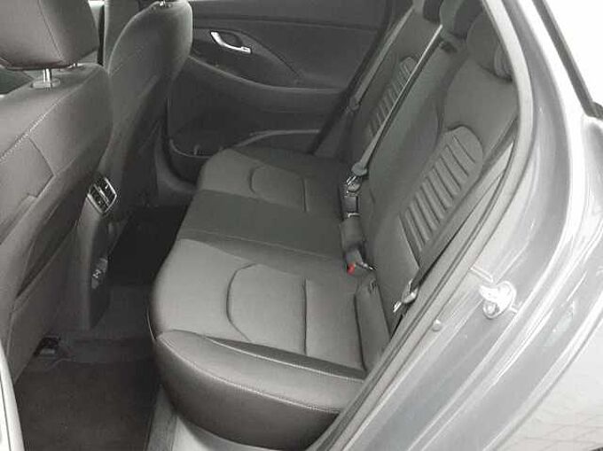 Hyundai i30 Advantage Mild-Hybrid