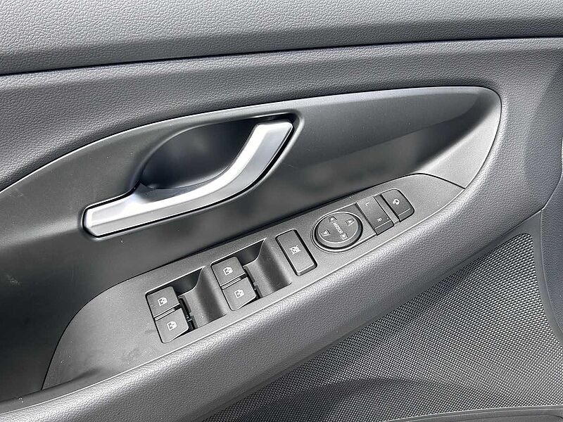 Hyundai i30 1.5 T-GDI 48V-Hybrid DCT Advantage