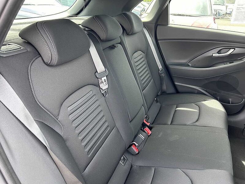 Hyundai i30 1.5 T-GDI 48V-Hybrid DCT Advantage