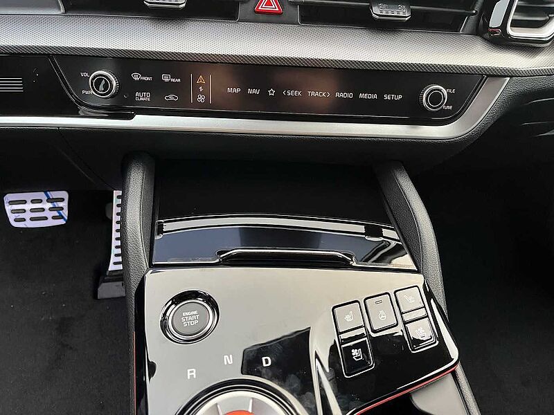 Kia Sportage 1.6 T-GDI AWD Eco-Dyn. + DCT GT-Line GT-Line mit Drive-Wise und Sound-Paket +Panoramadach