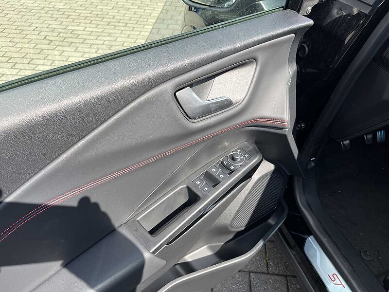 Ford Puma 1.0 EcoBoost Hybrid ST-LINE X