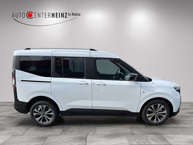 Ford Tourneo Courier 1.0 EcoBoost TITANIUM