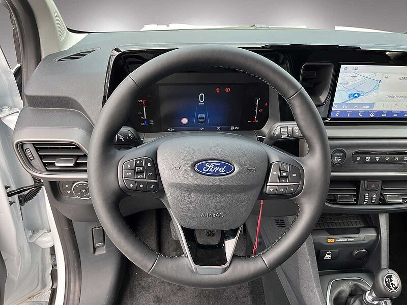 Ford Tourneo Courier 1.0 EcoBoost TITANIUM