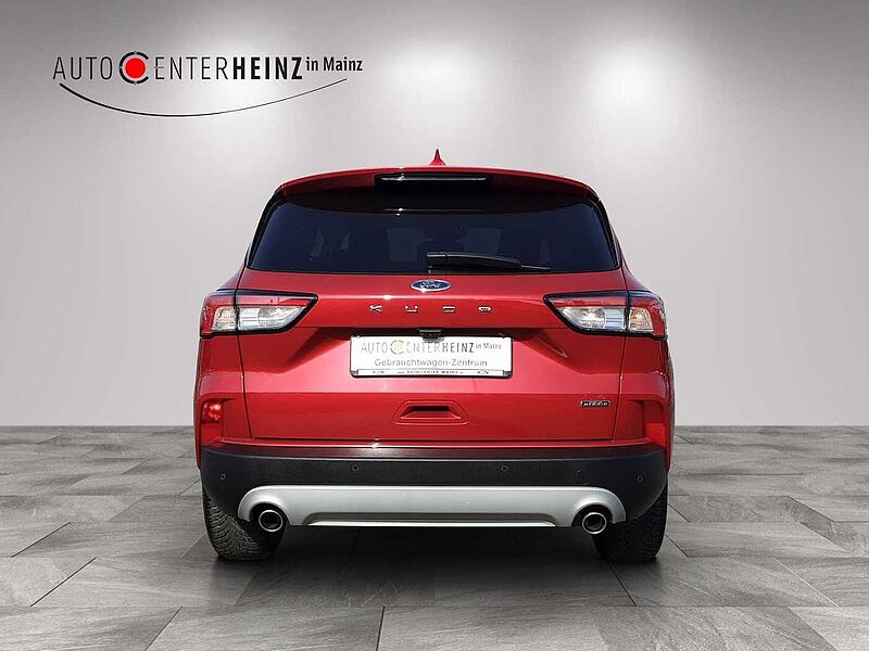 Ford Kuga Plug-In Hybrid Titanium