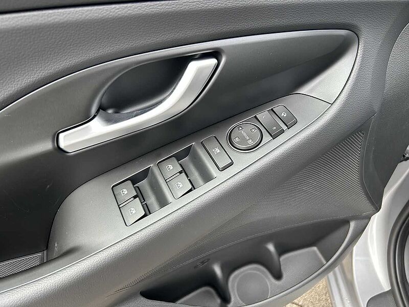 Hyundai i30 Kombi 1.5 T-GDI 48V-Hybrid Advantage*Panodach*