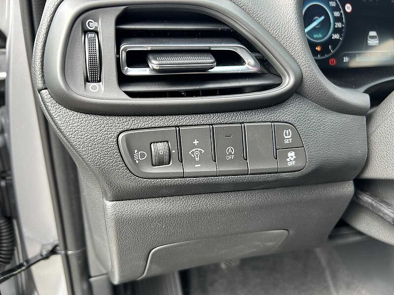 Hyundai i30 Kombi 1.5 T-GDI 48V-Hybrid Advantage*Panodach*