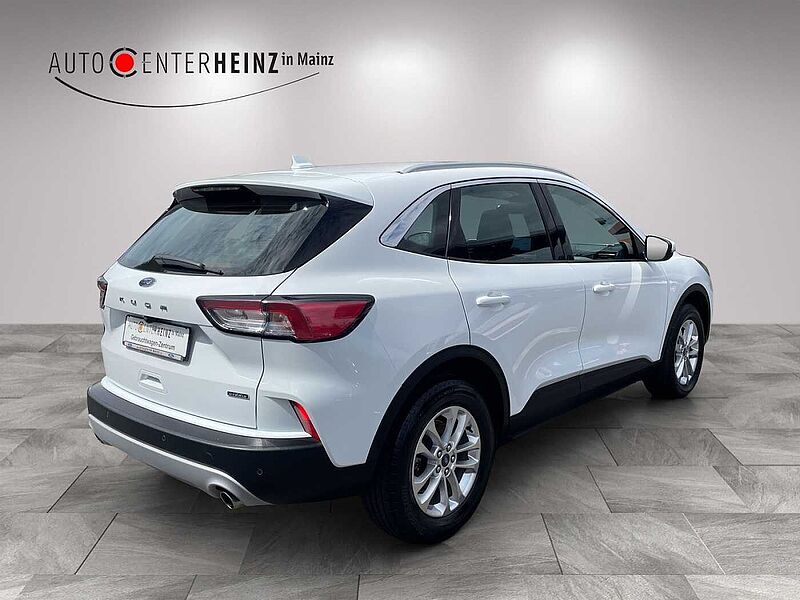 Ford Kuga Plug-In Hybrid Titanium