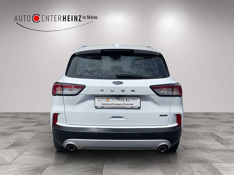 Ford Kuga Plug-In Hybrid Titanium