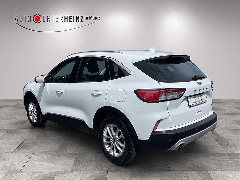 Ford Kuga Plug-In Hybrid Titanium