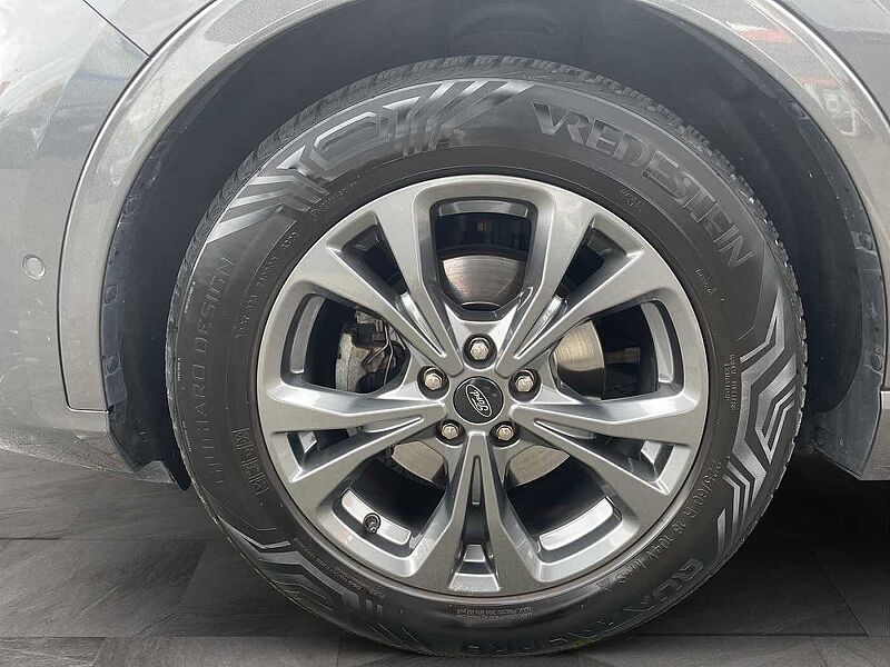 Ford Kuga Hybrid ST-Line X