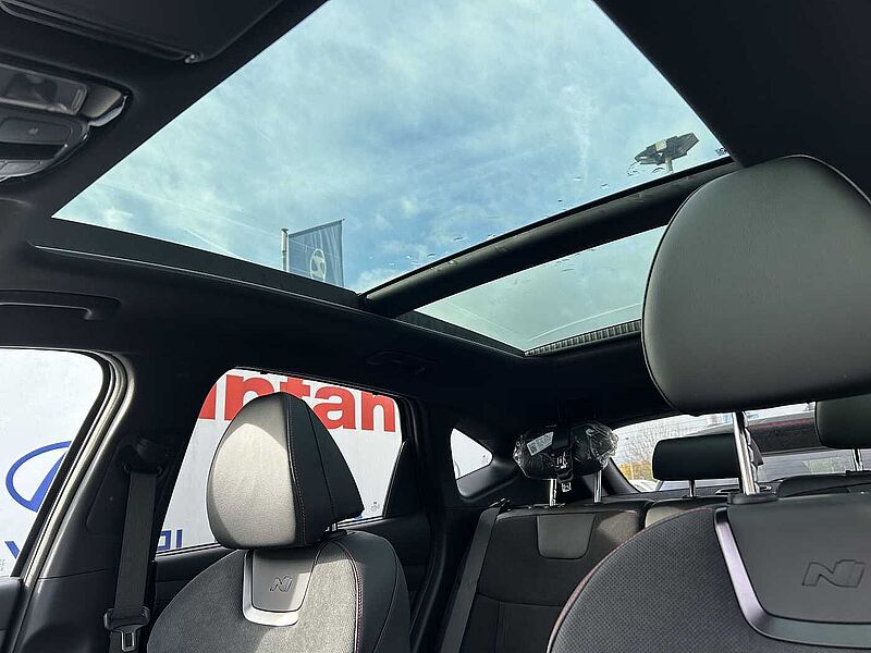 Hyundai TUCSON 1.6 T-GDi DCT N Line X *Assistenzp. *Panoramadach*