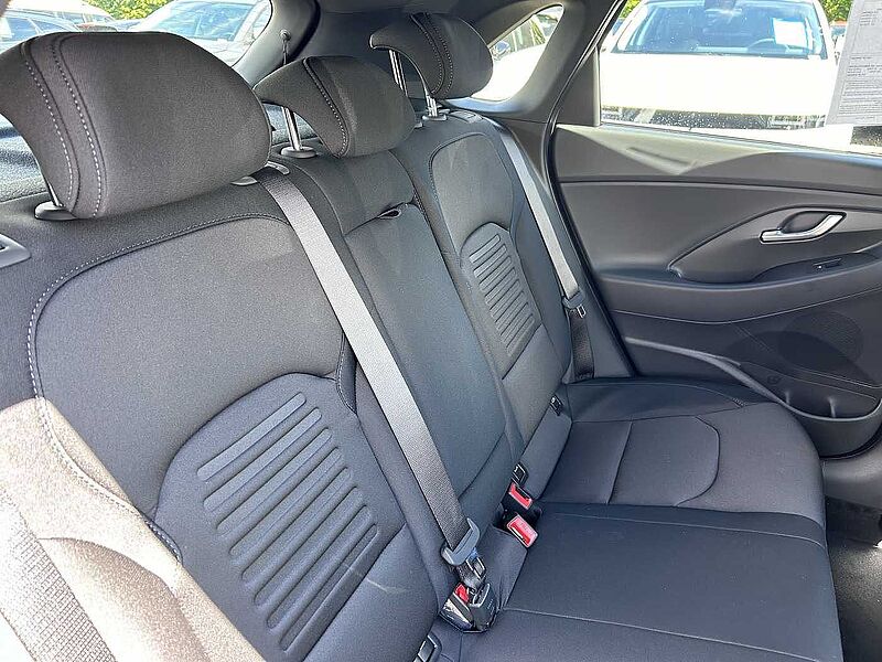 Hyundai i30 1.5 T-GDI 48V-Hybrid DCT Advantage