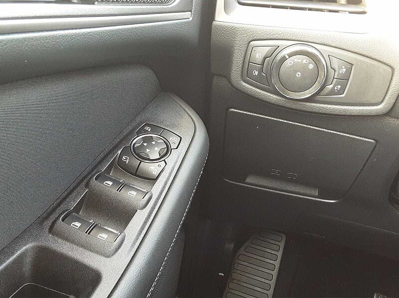 Ford S-Max Hybrid Edition