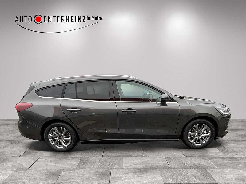 Ford Focus Turnier 1.0 EcoBoost Hybrid TITANIUM X
